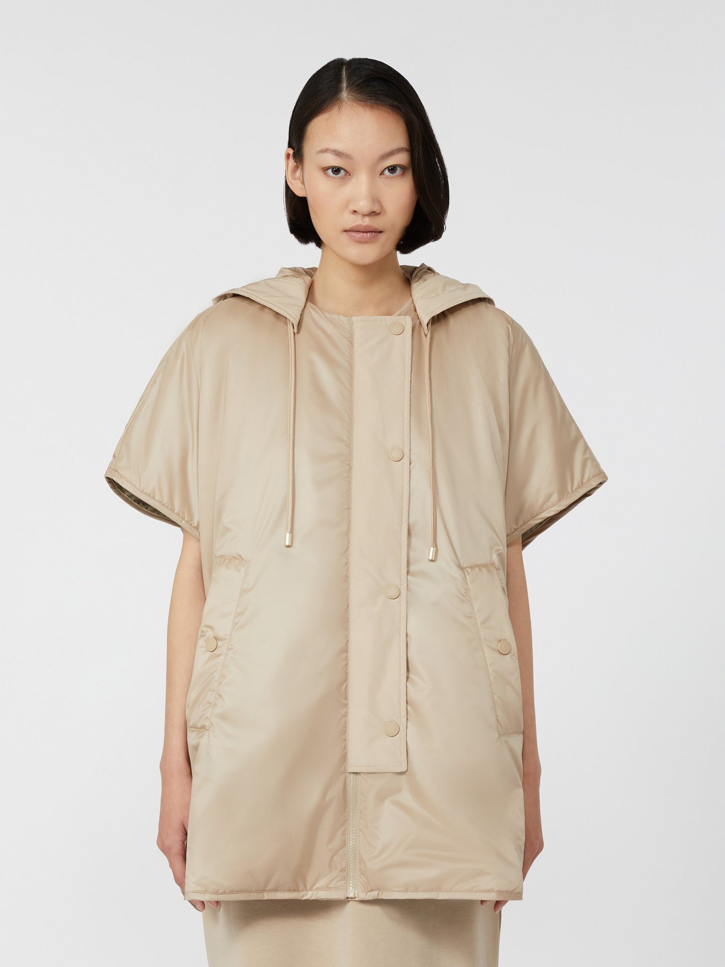 Reversible water-repellent canvas cape