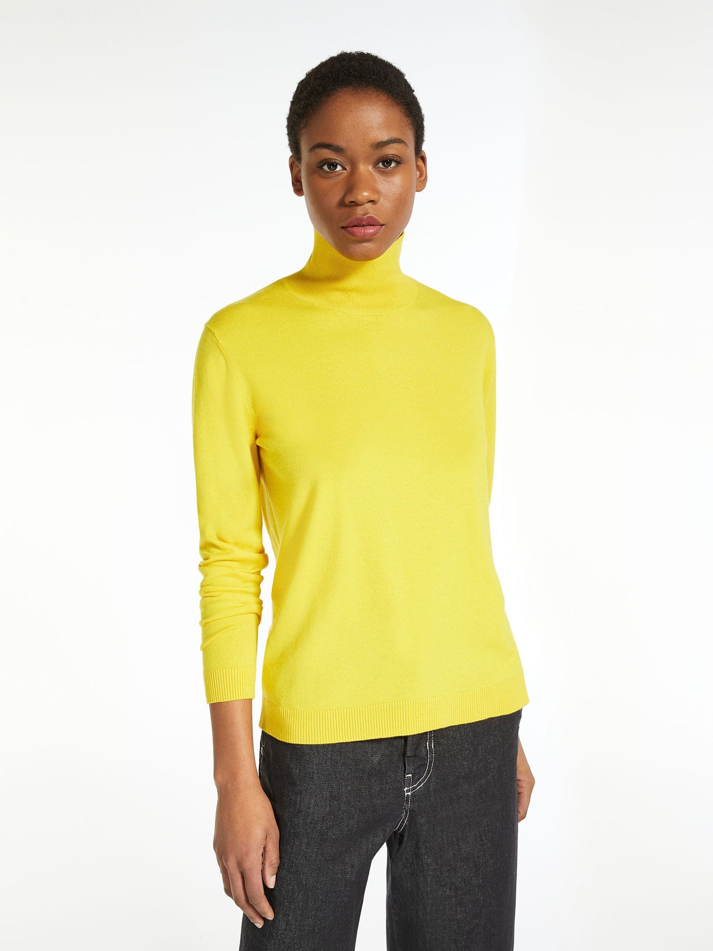 Silk and wool yarn sweater