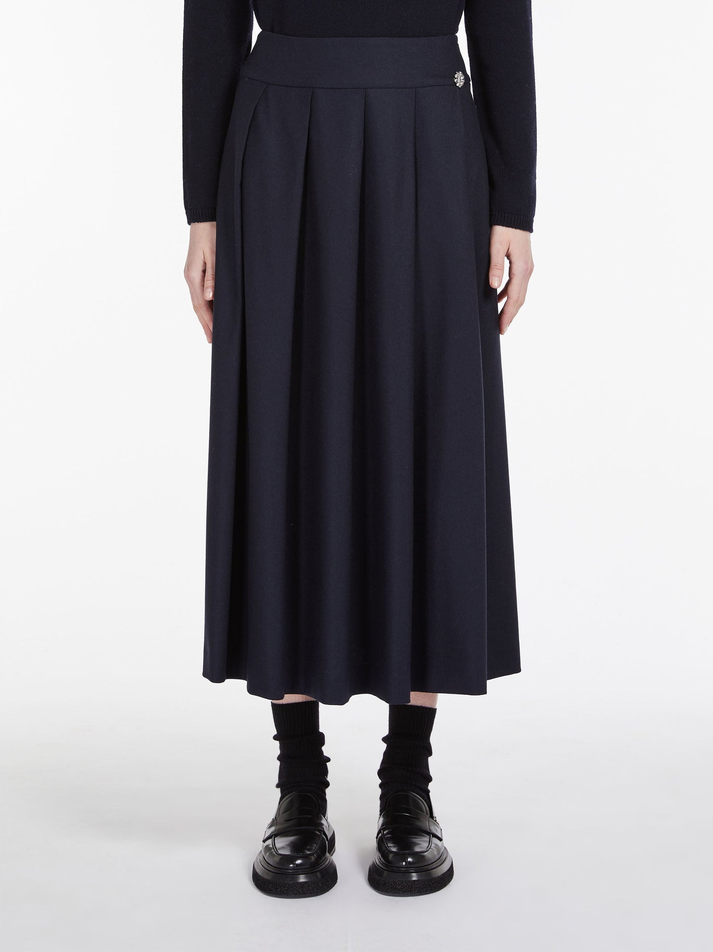 Wool pleated skirt