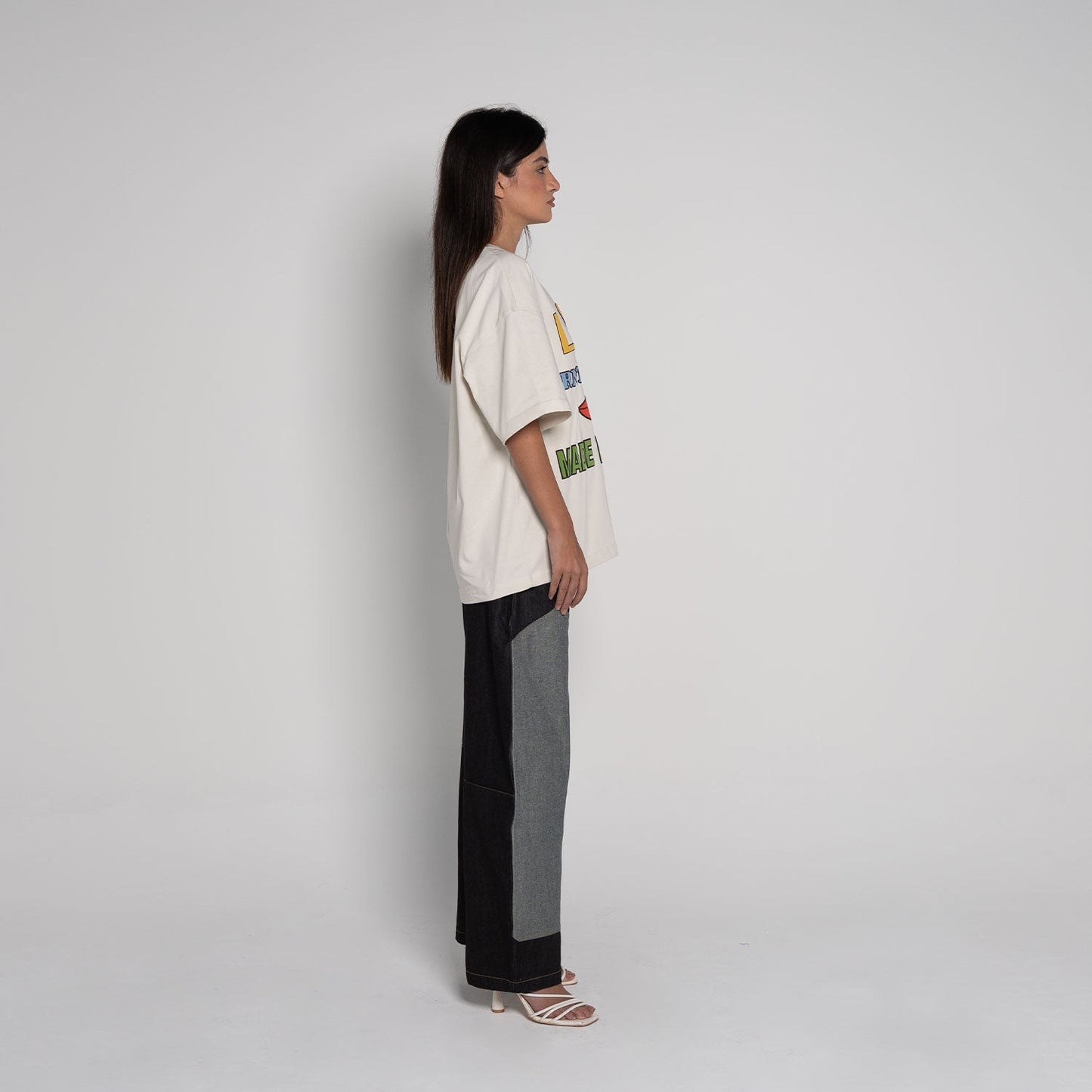 Love Graphic T-Shirt – Vintage White
