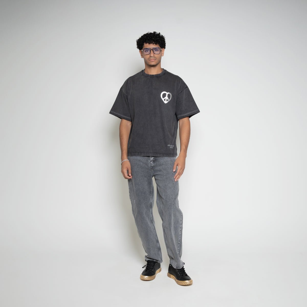 Peace & Love Graphic T-Shirt – Vintage Black
