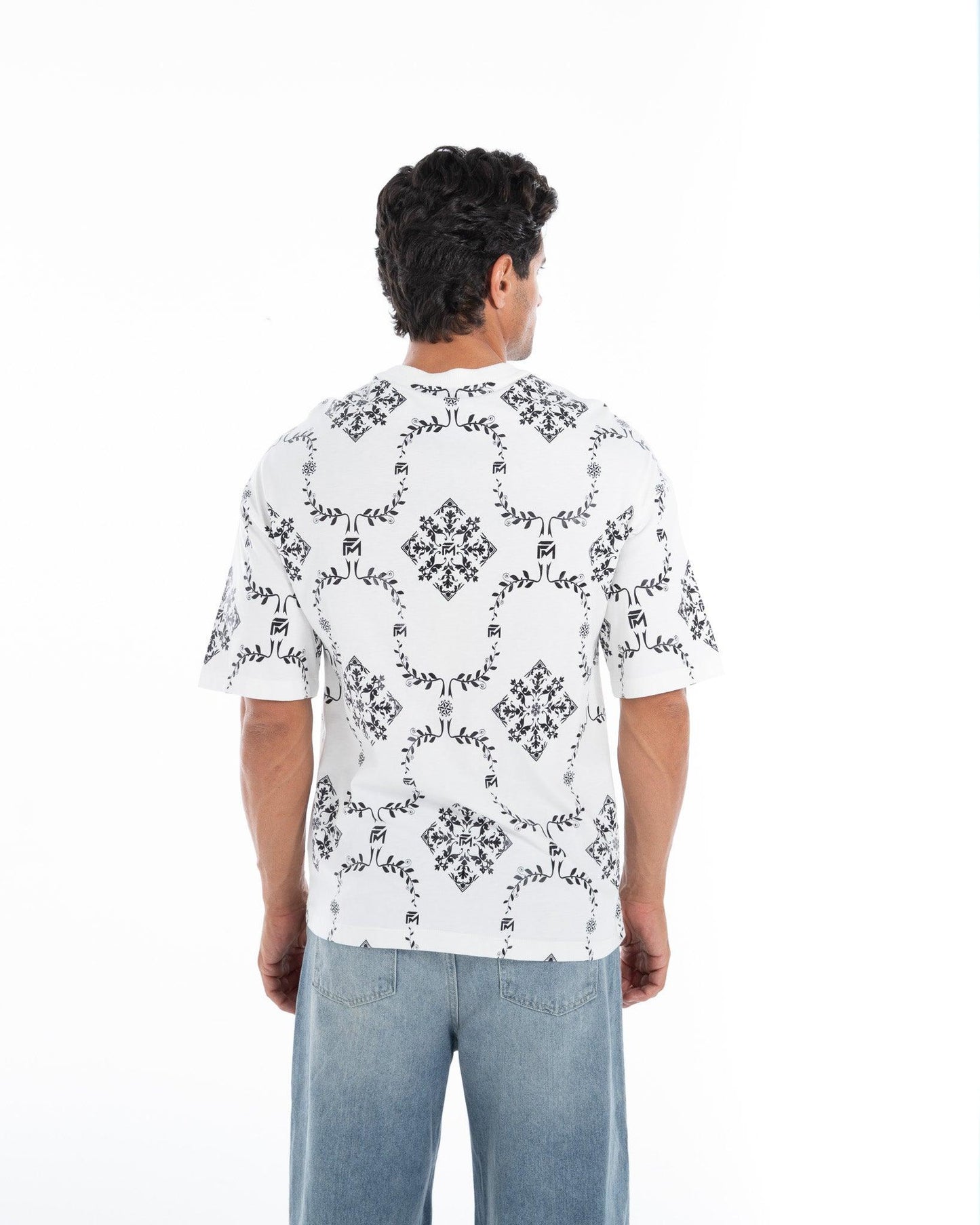 Reflective Edge T-Shirt: Black & White – FM Streetwear