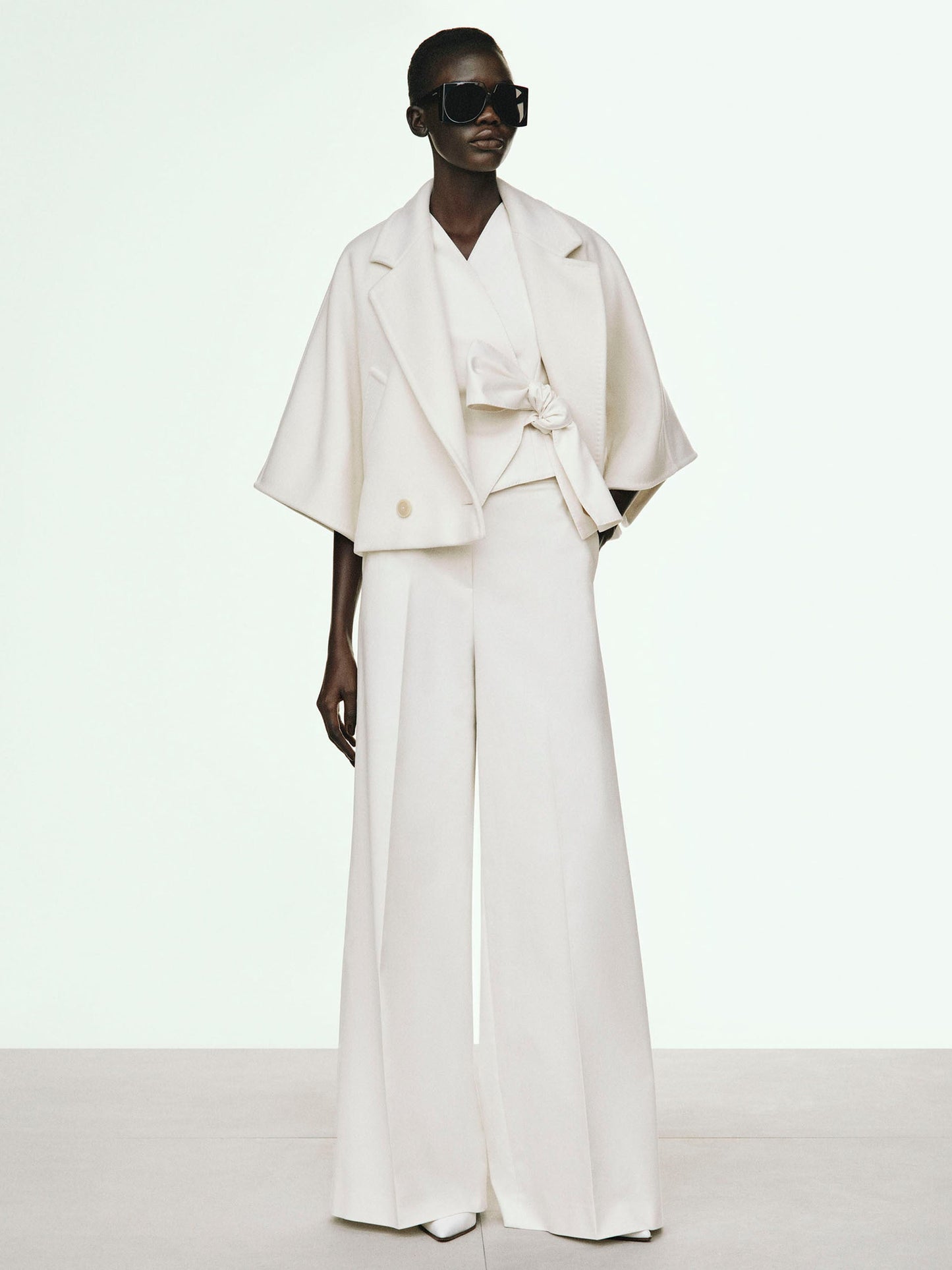 Wide-fit cotton trousers