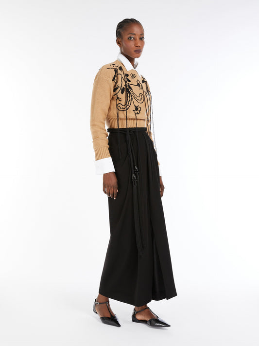 Short wool and cashmere jumper