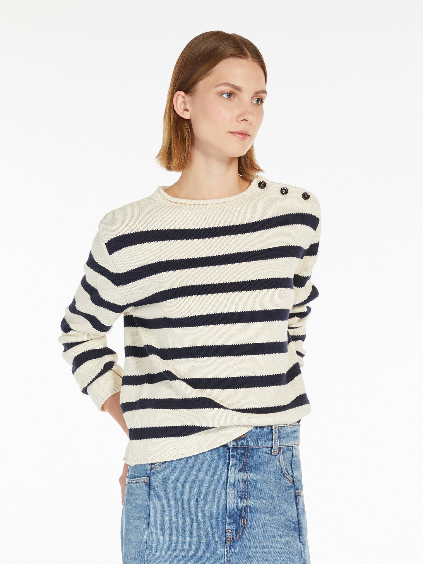 Cotton yarn button-up sweater