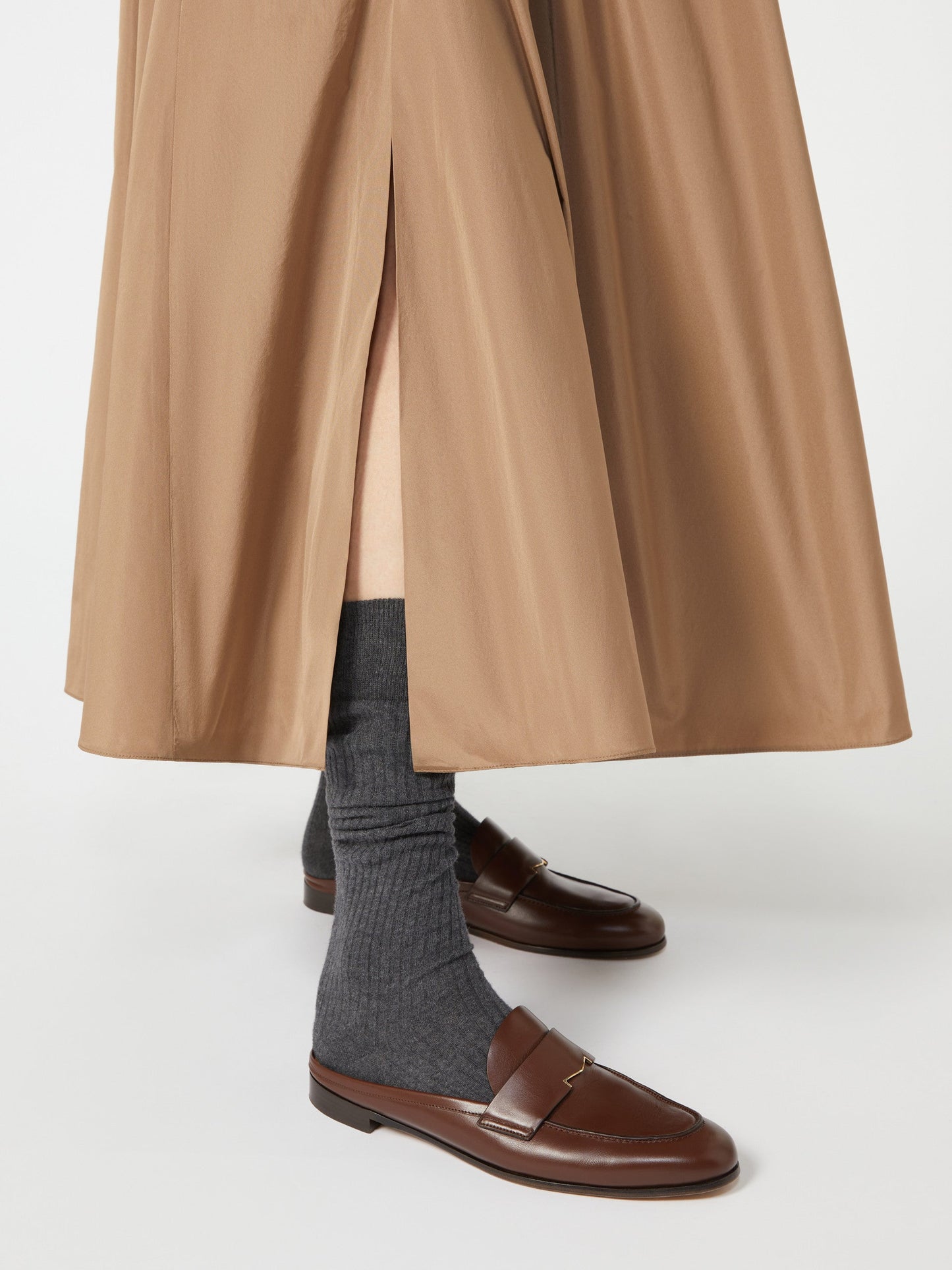 Pleated taffeta skirt