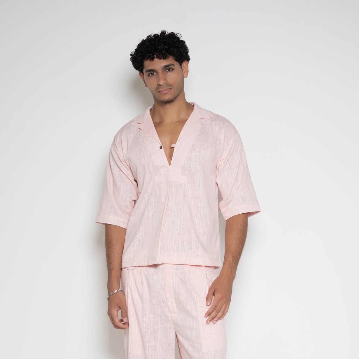 FM AF1 Pink Ombre Linen V-Neck Box Shirt