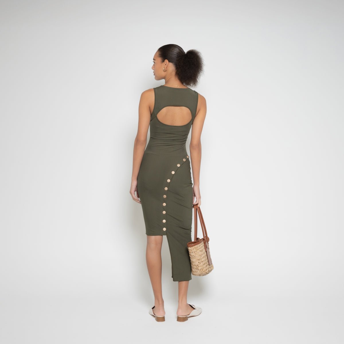 FM Buttoned Maxi Dress – Sleeveless Asymmetric Cut in Lightweight Fabric