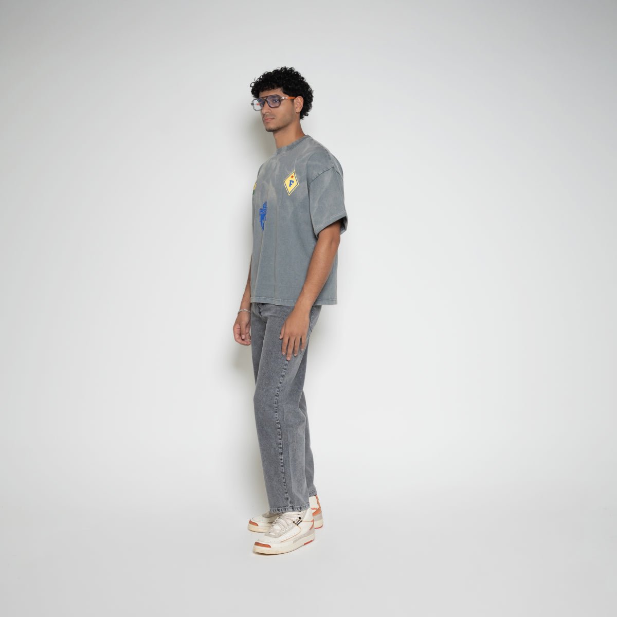 FM Football Crest Graphic T-Shirt – Vintage Grey